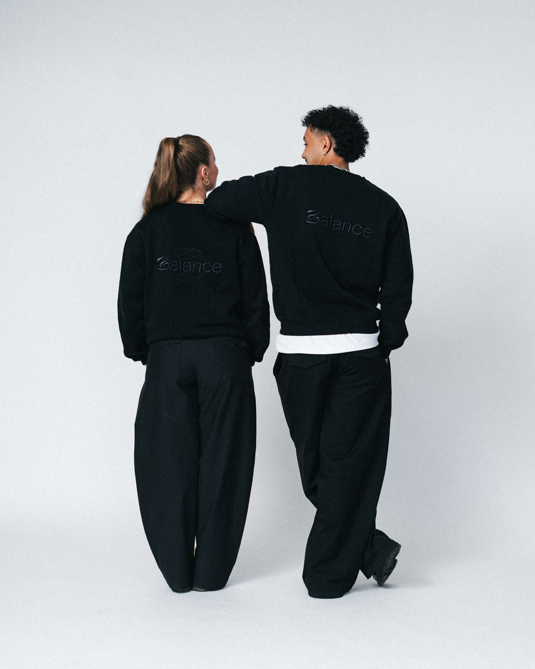 boxy fit logo sweatshirt